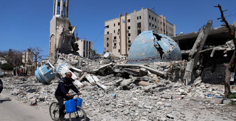 اليوم الـ 190 من الحرب  على غزة ..قصف دير البلح ومخيم الشاطئ واشتباكات في النصيرات
