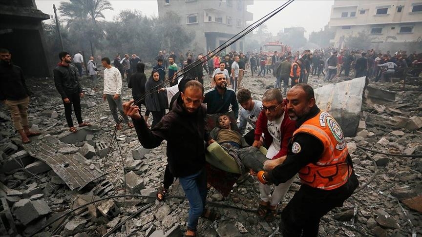 الاحتلال يكثف غاراته على قطاع غزة ويرتكب 6 مجازر جديدة  مخلّفة عشرات الشهداء والجرحى 