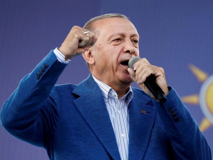 في جولة إعادة خاضها مع زعيم المعارضة كمال قليجدار أوغلو..أردوغان يفوز بعهدة رئاسية جديدة