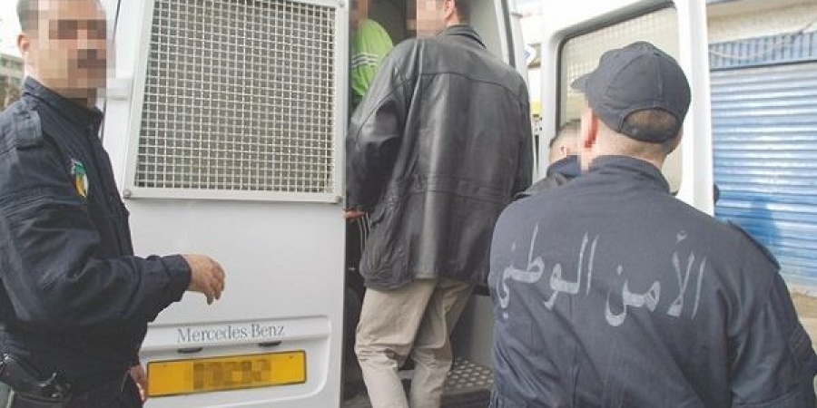 القبض على مروجي المخدرات وحجز أسلحة بيضاء و564 قرص مهلوس  بالبليدة 