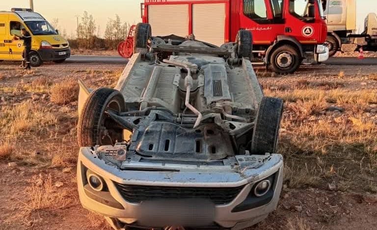 اصابة 12 شخصا في حادث مرور بإليزي