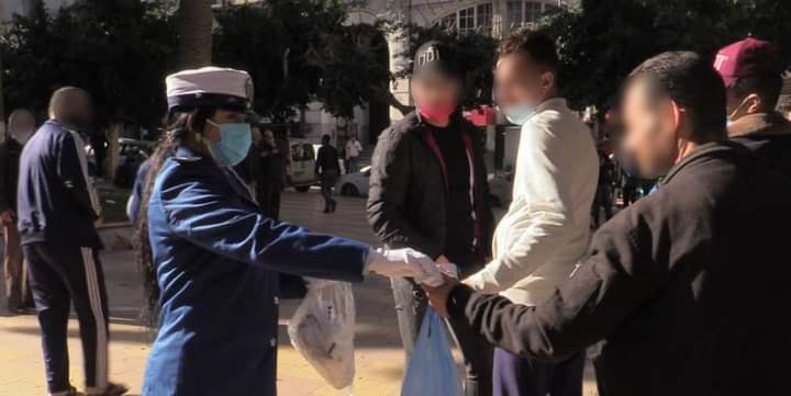 الأمن الوطني يوزيع 10.000 قناع واقي على المواطنين اليوم الأحد 