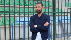 ناصر مجوج (المدير الرياضي للنادي الرياضي القسنطيني) : 