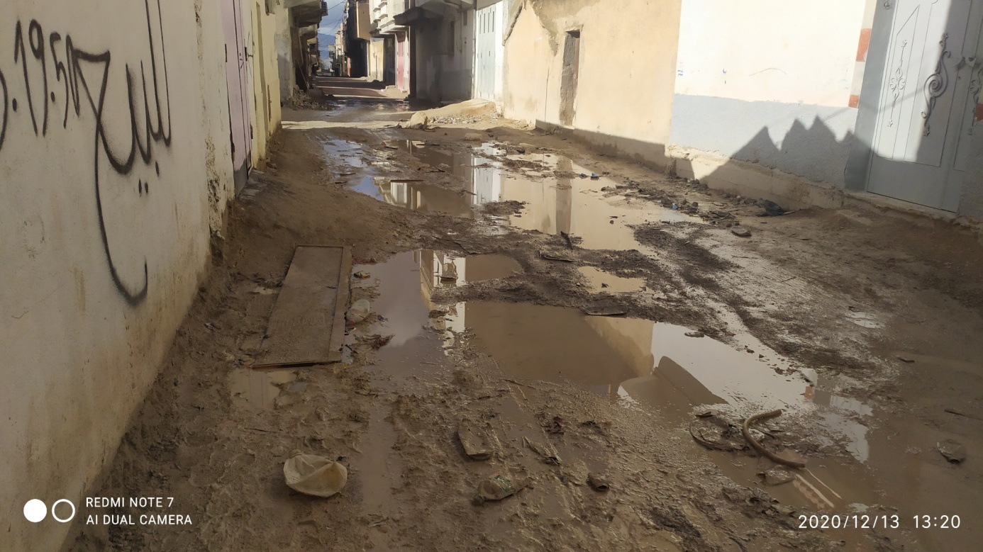 سكان حي السطحة بعين فكرون يشتكون التهميش و الإقصاء 