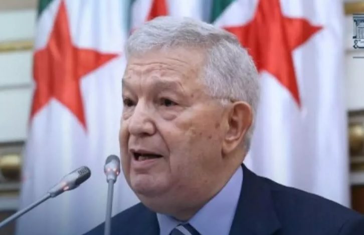 عزوز ناصري ينوه بالاهتمام الذي يوليه رئيس الجمهورية للمؤسسة البرلمانية