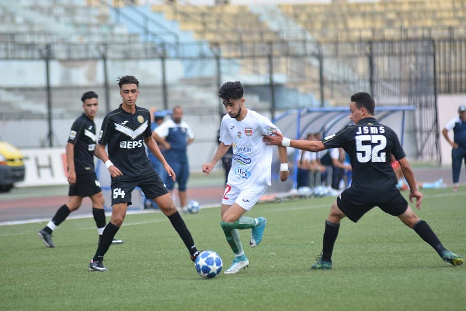 فوز شبيبة سكيكدة أمام وفاق سطيف (2-1)