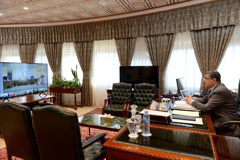 الوزير الأول يترأس اجتماعا لولاة الجمهورية