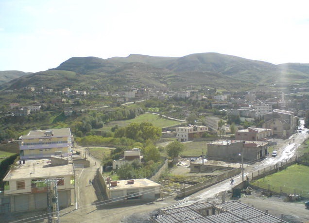 بسبب إضراب العمال ..بلدية تالة ايفاسن بسطيف مشلولة 