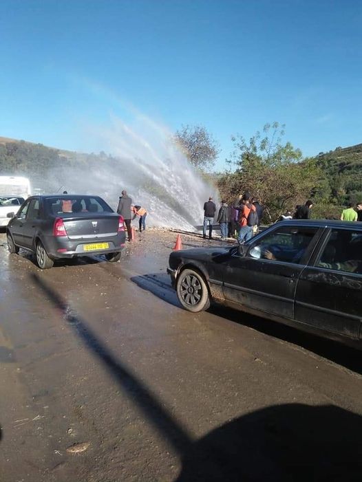 انفجار أنبوب المياه المتوجه إلى بلدية زيغود بقسنطينة