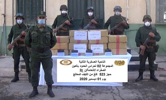 الجيش الوطني الشعبي : توقيف 13 عنصر دعم للجماعات الإرهابية بخنشلة وتيارت وتدمير مخابئ  