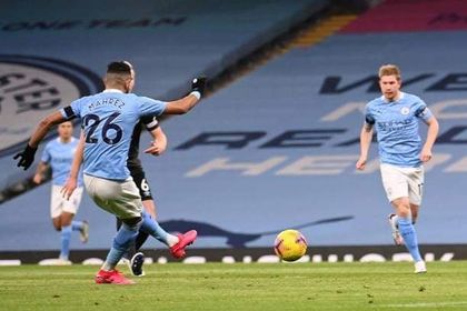 هاتریک الساحر ریاض يمنح السیتي فوزا بخماسیة أمام بیرنلي