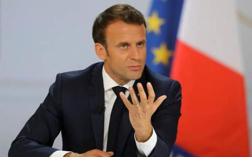 ماكرون يتهم تركيا وروسيا بتأجيج حملة معادية لفرنسا في أفريقيا